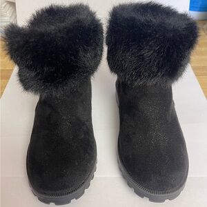 Black Faux Fur Winter Boots